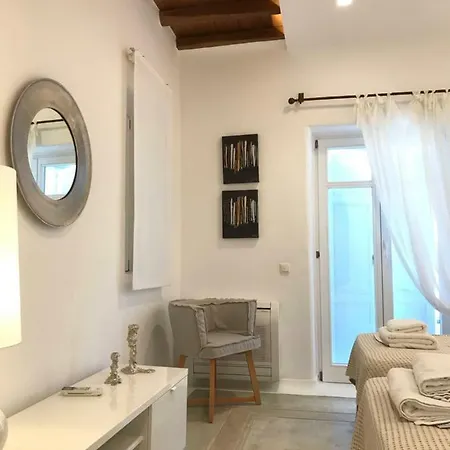In Saint John With Private Pool By Diles